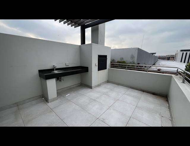3 bed property to rent in GLENADRIENNE